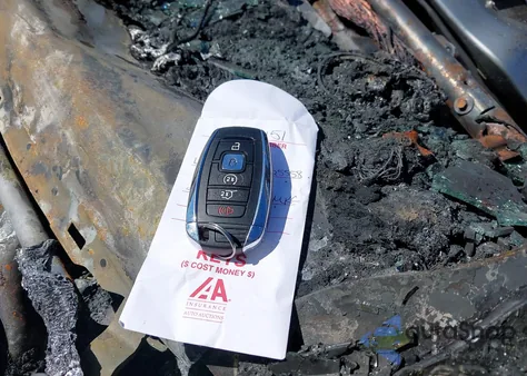 2019 Lincoln Mkc Reserve z USA, uszkodzony, nr VIN 5LMCJ3C95KUL25558